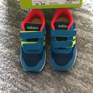 Adidas toddler sneakers
